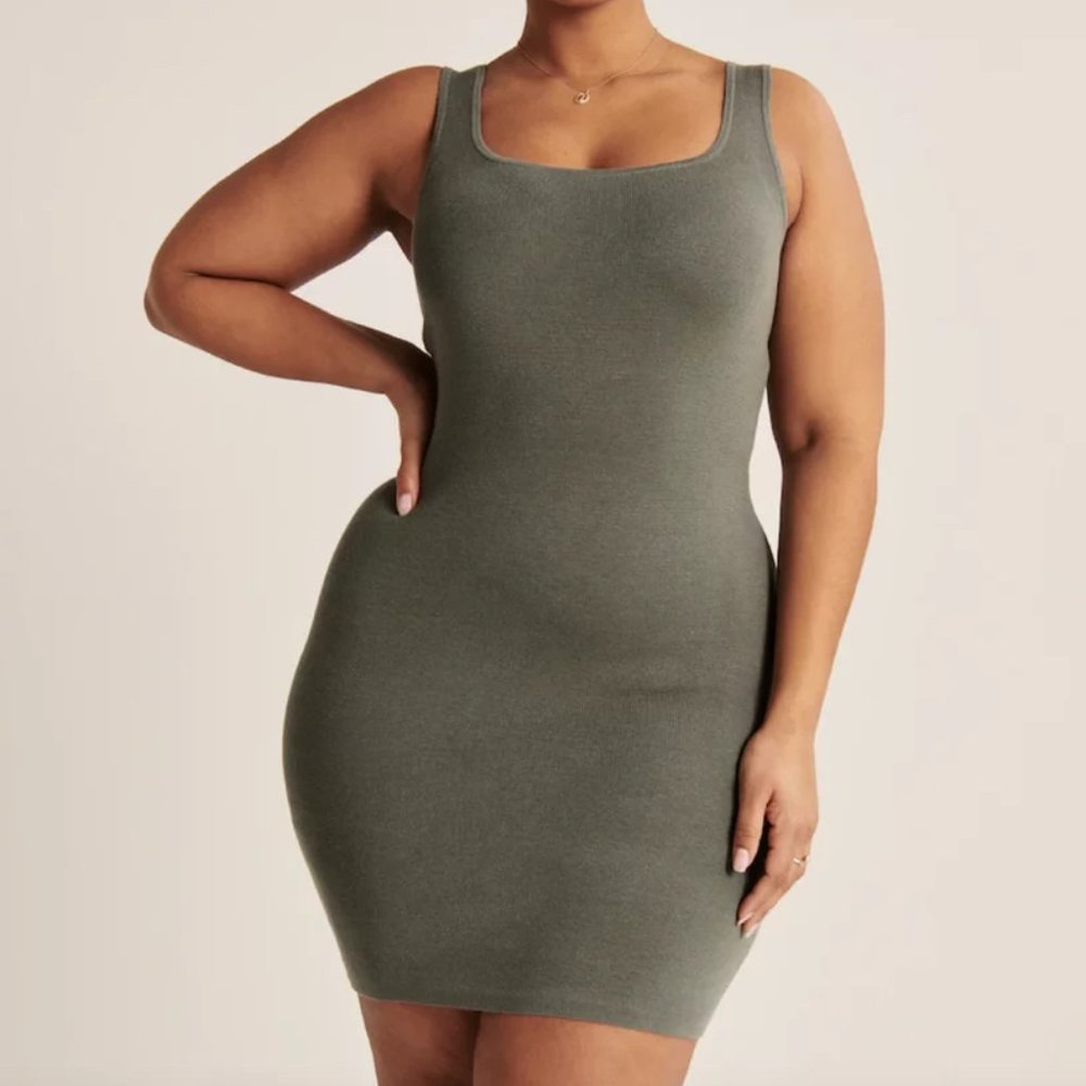 NWT Abercrombie & Fitch 90s Ribbed Mini Sweater Dress Small Petite Olive Green